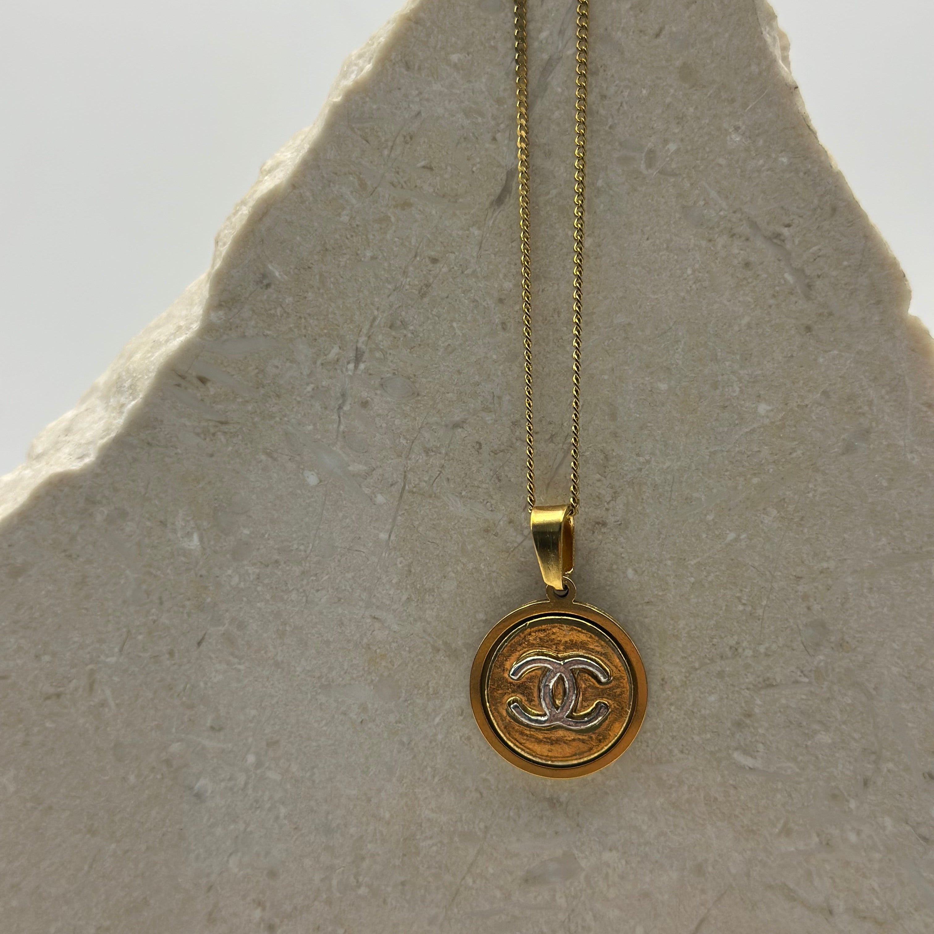 Chanel gold/silver 16 mm